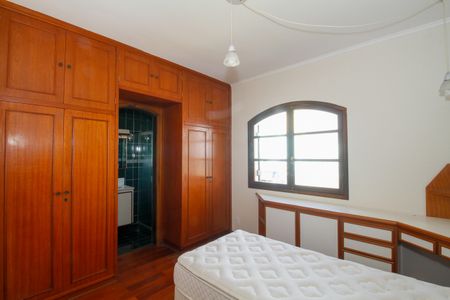 Casa à venda com 320m², 3 quartos e 4 vagasSuíte 2