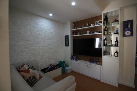 Casa de condomínio à venda com 146m², 4 quartos e 2 vagasSala 1