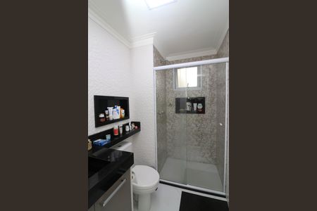 Apartamento à venda com 137m², 2 quartos e 2 vagasBanheiro da Suíte