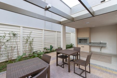 Apartamento à venda com 28m², 1 quarto e sem vaga Apartamento à venda com 28m², 1 quarto e sem vagaÁrea comum - Churrasqueira