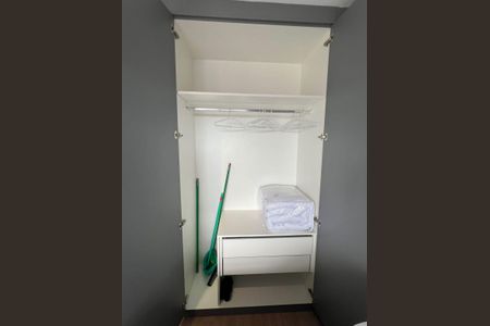 Sala de kitnet/studio para alugar com 1 quarto, 25m² em Butantã, São Paulo