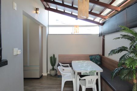 Apartamento à venda com 90m², 2 quartos e 1 vagaÁrea Privativa