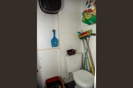 Apartamento à venda com 70m², 3 quartos e 1 vaga Apartamento à venda com 70m², 3 quartos e 1 vagaBanheiro de serviço