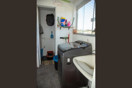 Apartamento à venda com 70m², 3 quartos e 1 vaga Apartamento à venda com 70m², 3 quartos e 1 vagaÁrea de Serviço