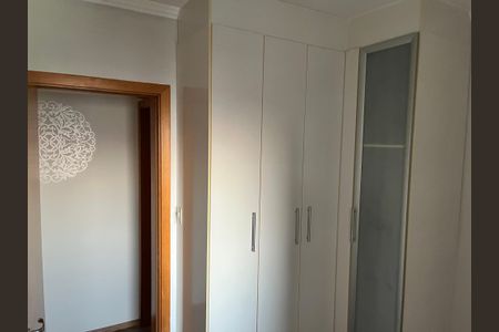 Apartamento à venda com 80m², 3 quartos e 2 vagasQuarto 2