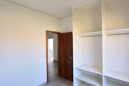 Apartamento para alugar com 55m², 2 quartos e sem vagaQuarto