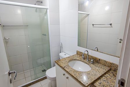 Apartamento para alugar com 185m², 3 quartos e 2 vagasBanheiro Suíte 1