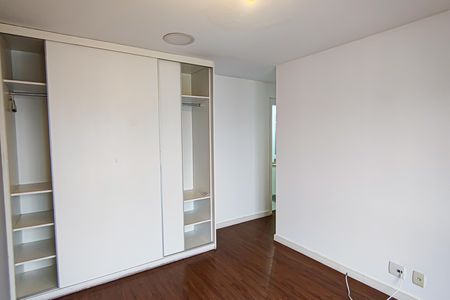 Apartamento para alugar com 185m², 3 quartos e 2 vagasSuíte 1
