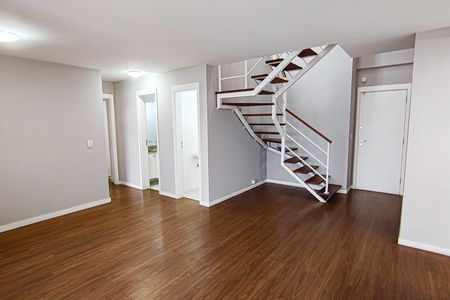 Apartamento para alugar com 185m², 3 quartos e 2 vagasSala