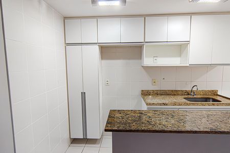 Apartamento para alugar com 185m², 3 quartos e 2 vagasCozinha e Área de Serviço
