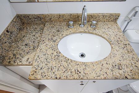 Apartamento para alugar com 185m², 3 quartos e 2 vagasBanheiro