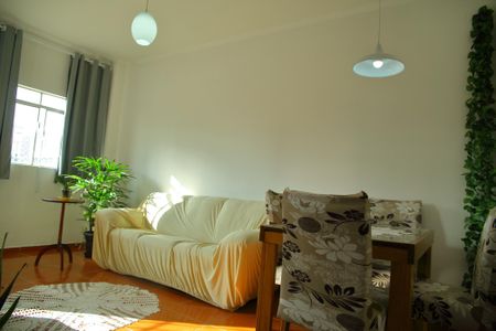 Apartamento à venda com 90m², 2 quartos e sem vagaSala