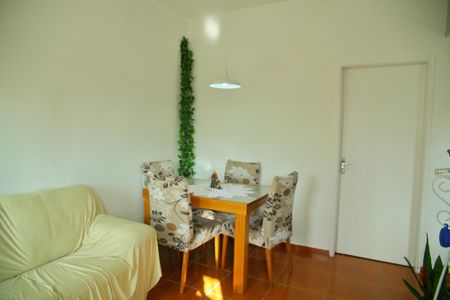 Apartamento à venda com 90m², 2 quartos e sem vagaSala