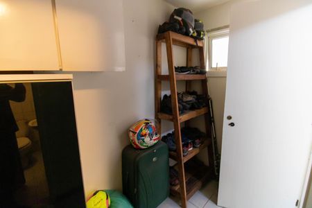 Casa de condomínio à venda com 160m², 3 quartos e 1 vaga Casa de condomínio à venda com 160m², 3 quartos e 1 vagaQuarto de Serviço