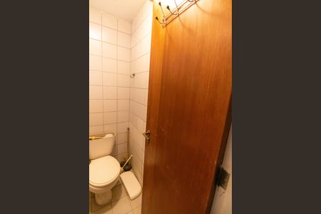 Casa de condomínio à venda com 160m², 3 quartos e 1 vaga Casa de condomínio à venda com 160m², 3 quartos e 1 vagaBanheiro de serviço