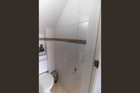 Lavabo de casa de condomínio à venda com 3 quartos, 160m² em Maria Paula, Niterói