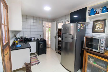 Casa de condomínio à venda com 160m², 3 quartos e 1 vaga Casa de condomínio à venda com 160m², 3 quartos e 1 vagaCozinha