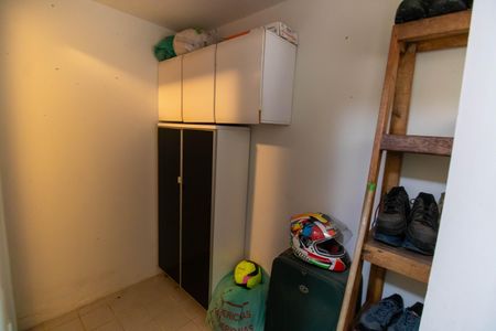 Casa de condomínio à venda com 160m², 3 quartos e 1 vaga Casa de condomínio à venda com 160m², 3 quartos e 1 vagaQuarto de Serviço