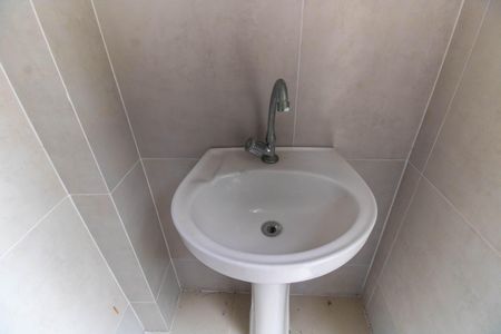 Casa de condomínio à venda com 160m², 3 quartos e 1 vaga Casa de condomínio à venda com 160m², 3 quartos e 1 vagaÁrea externa - Banheiro