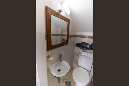 Casa de condomínio à venda com 160m², 3 quartos e 1 vaga Casa de condomínio à venda com 160m², 3 quartos e 1 vagaLavabo