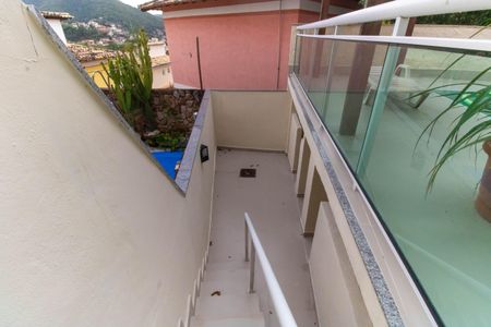 Casa de condomínio à venda com 160m², 3 quartos e 1 vaga Casa de condomínio à venda com 160m², 3 quartos e 1 vagaÁrea externa