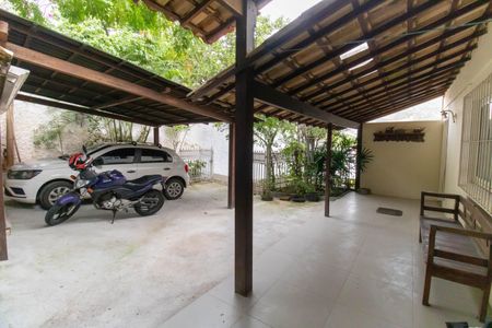 Casa de condomínio à venda com 160m², 3 quartos e 1 vaga Casa de condomínio à venda com 160m², 3 quartos e 1 vagaÁrea externa