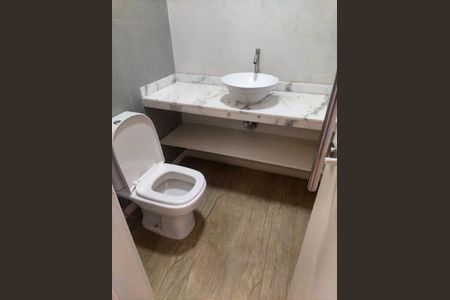 Casa à venda com 226m², 4 quartos e 6 vagas Casa à venda com 226m², 4 quartos e 6 vagasFoto 39