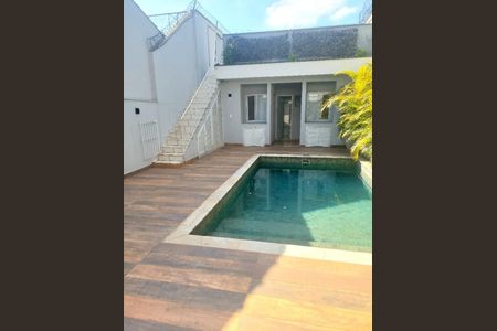 Casa à venda com 226m², 4 quartos e 6 vagas Casa à venda com 226m², 4 quartos e 6 vagasFoto 10