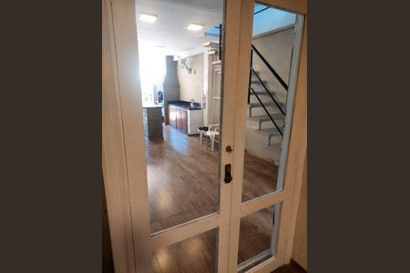 Casa à venda com 226m², 4 quartos e 6 vagas Casa à venda com 226m², 4 quartos e 6 vagasFoto 17