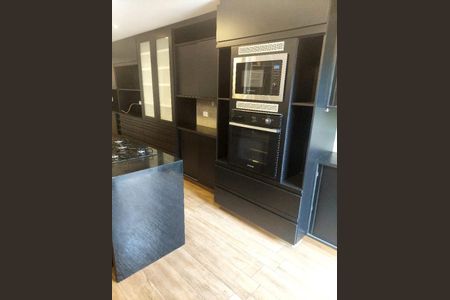 Casa à venda com 226m², 4 quartos e 6 vagas Casa à venda com 226m², 4 quartos e 6 vagasFoto 07