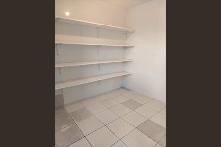 Casa à venda com 226m², 4 quartos e 6 vagas Casa à venda com 226m², 4 quartos e 6 vagasFoto 26