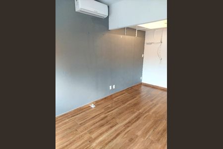 Casa à venda com 226m², 4 quartos e 6 vagas Casa à venda com 226m², 4 quartos e 6 vagasFoto 06