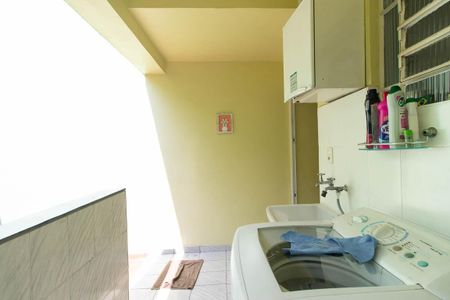 Casa à venda com 152m², 3 quartos e 3 vagas Casa à venda com 152m², 3 quartos e 3 vagasÁrea de Serviço