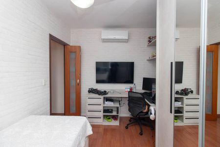 Casa à venda com 152m², 3 quartos e 3 vagas Casa à venda com 152m², 3 quartos e 3 vagasQuarto 3