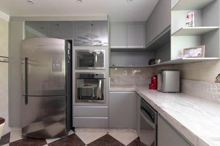 Casa à venda com 152m², 3 quartos e 3 vagas Casa à venda com 152m², 3 quartos e 3 vagasCozinha