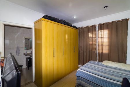 Casa à venda com 180m², 3 quartos e 4 vagasSuíte
