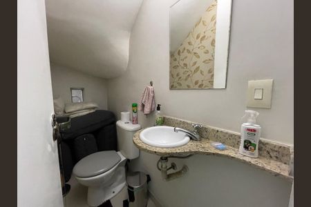 Casa à venda com 95m², 2 quartos e 2 vagas Casa à venda com 95m², 2 quartos e 2 vagasLavabo