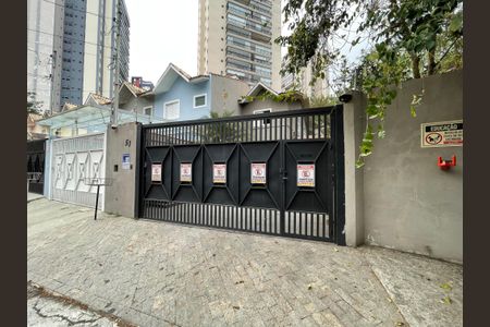 Casa à venda com 95m², 2 quartos e 2 vagas Casa à venda com 95m², 2 quartos e 2 vagasFachada