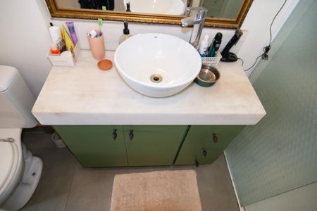 Apartamento à venda com 76m², 2 quartos e sem vagaBanheiro