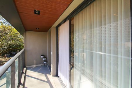 Apartamento à venda com 105m², 2 quartos e 1 vaga Apartamento à venda com 105m², 2 quartos e 1 vagaVaranda da Sala