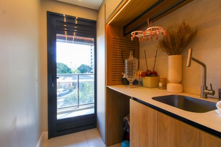 Apartamento à venda com 105m², 2 quartos e 1 vaga Apartamento à venda com 105m², 2 quartos e 1 vagaCozinha e Área de Serviço