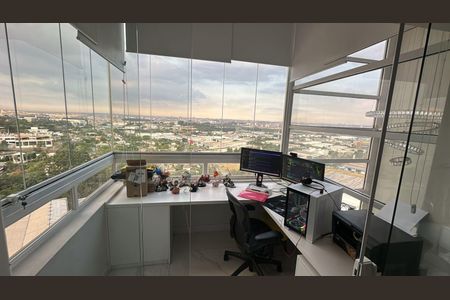 Apartamento à venda com 155m², 3 quartos e 2 vagas Apartamento à venda com 155m², 3 quartos e 2 vagasVaranda