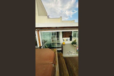 Apartamento à venda com 155m², 3 quartos e 2 vagas Apartamento à venda com 155m², 3 quartos e 2 vagasVaranda
