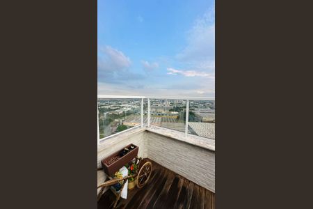 Apartamento à venda com 155m², 3 quartos e 2 vagas Apartamento à venda com 155m², 3 quartos e 2 vagasVaranda