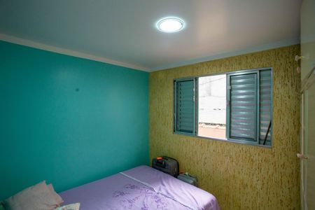 Casa à venda com 215m², 3 quartos e 2 vagasQuarto 2