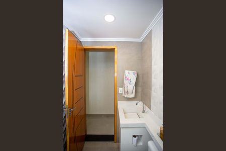 Casa à venda com 215m², 3 quartos e 2 vagasBanheiro Social