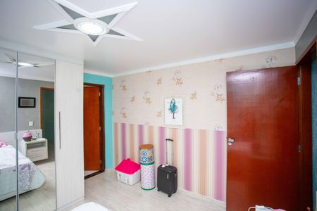 Casa à venda com 215m², 3 quartos e 2 vagasSuíte 1