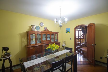 Casa para alugar com 511m², 4 quartos e 10 vagasSala