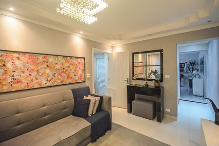 Casa à venda com 193m², 3 quartos e 2 vagas Casa à venda com 193m², 3 quartos e 2 vagasSala