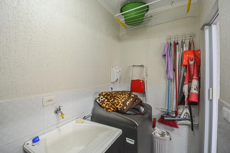 Casa à venda com 193m², 3 quartos e 2 vagas Casa à venda com 193m², 3 quartos e 2 vagasÁrea de Serviço